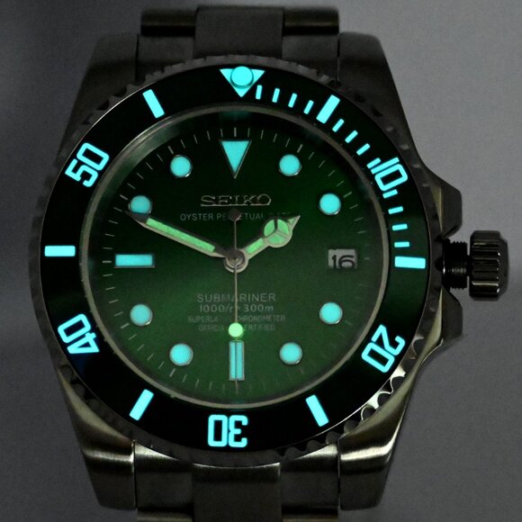 Custom 41mm SeikoMod diver watch Submariner type day/date NH35 Automatic Custom - Picture 7 of 7